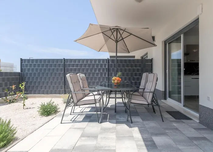 Deluxe With Private Garden, * Trogir